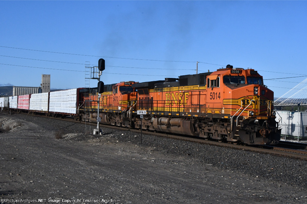 BNSF 5014 & 5470